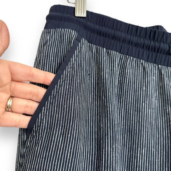 Athleta Navy Blue Stripe Bali 100% Linen Ankle Pull On Pant Women's Size 10 - Picture 5 of 9
